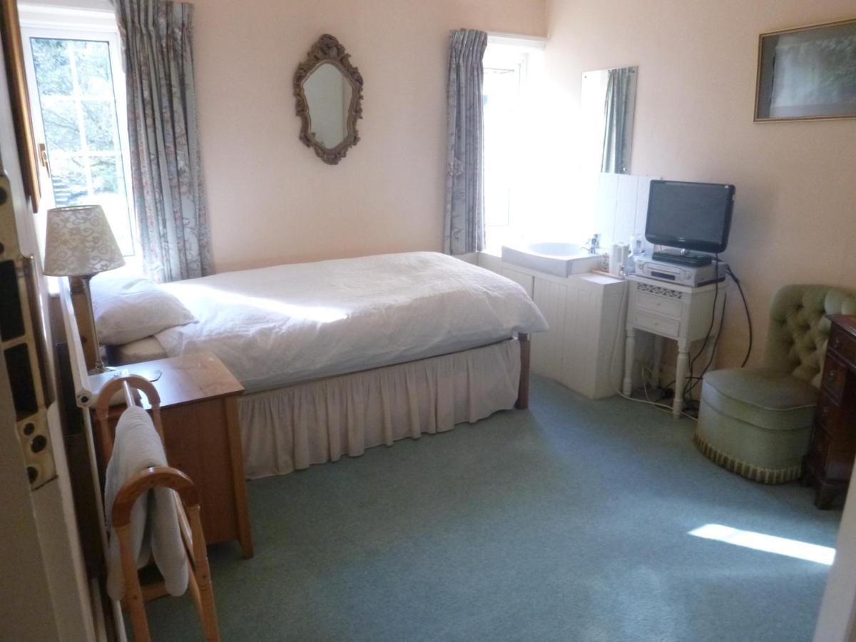 Chart House Bed And Breakfast Dorking Exterior foto